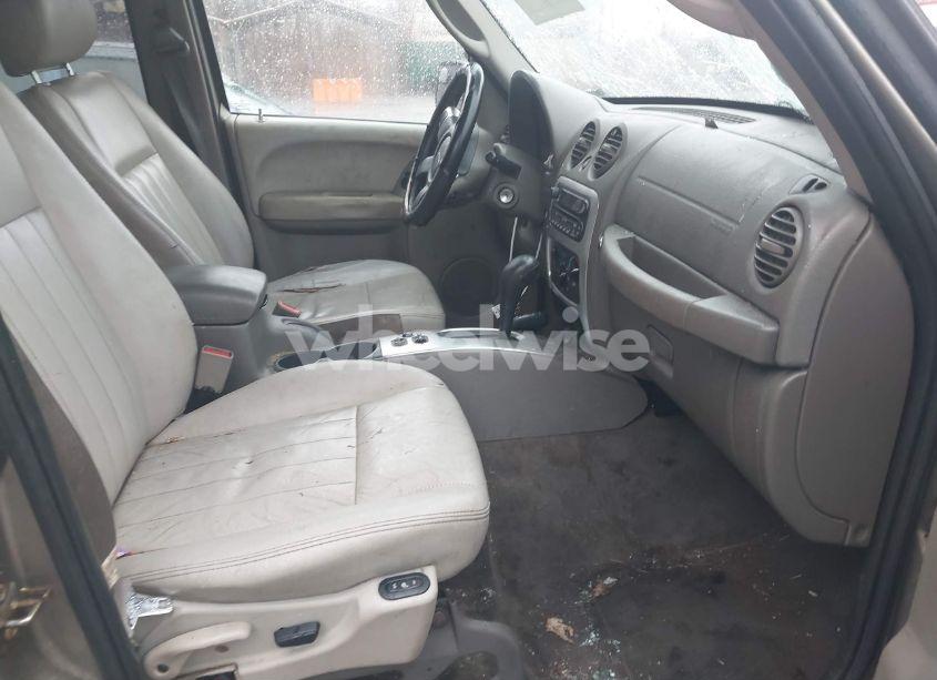 Photo 5 of 2005 Jeep Liberty LIMITED EDITION (VIN 1J8GL58K55W644728)