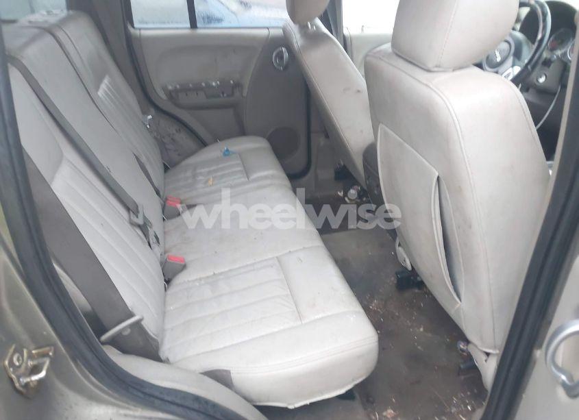 Photo 8 of 2005 Jeep Liberty LIMITED EDITION (VIN 1J8GL58K55W644728)