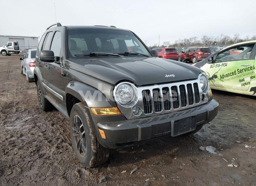 2005 Jeep Liberty LIMITED EDITION (VIN 1J8GL58KX5W626323) main photo