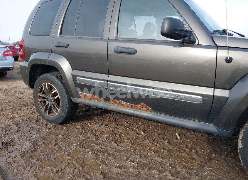 Photo 6 of 2005 Jeep Liberty LIMITED EDITION (VIN 1J8GL58KX5W626323)