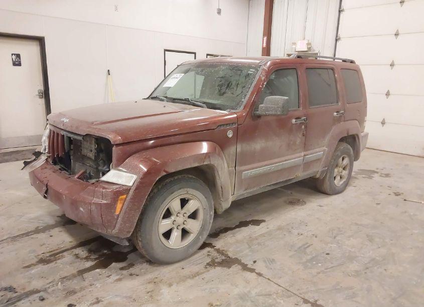 Photo 2 of 2009 Jeep Liberty SPORT (VIN 1J8GN28K09W522440)