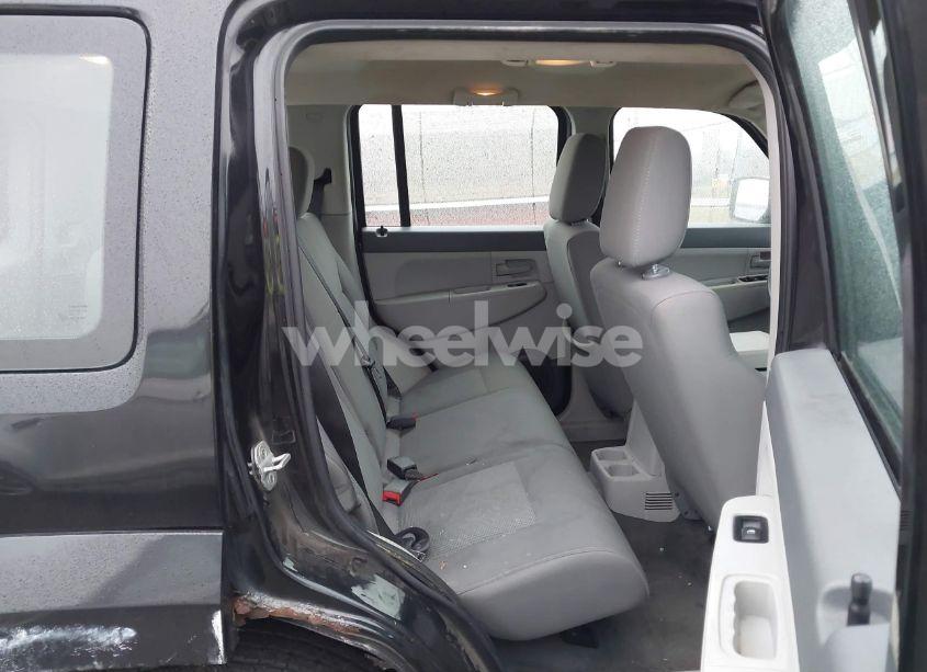 Photo 8 of 2008 Jeep Liberty SPORT (VIN 1J8GN28K18W180401)