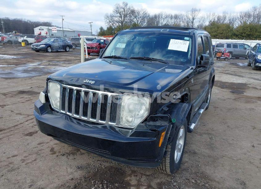 Photo 2 of 2009 Jeep Liberty SPORT (VIN 1J8GN28K19W530997)