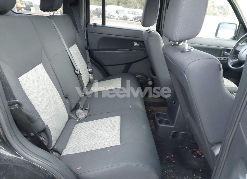 Photo 8 of 2009 Jeep Liberty SPORT (VIN 1J8GN28K19W530997)