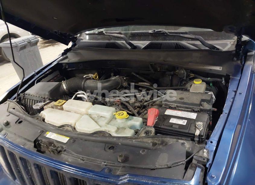 Photo 10 of 2009 Jeep Liberty SPORT (VIN 1J8GN28K19W553793)