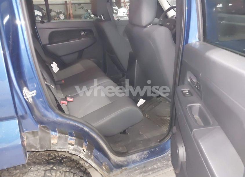 Photo 8 of 2009 Jeep Liberty SPORT (VIN 1J8GN28K19W553793)