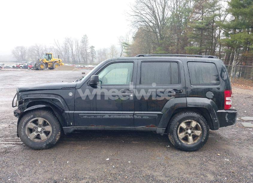 Photo 14 of 2008 Jeep Liberty SPORT (VIN 1J8GN28K28W106520)