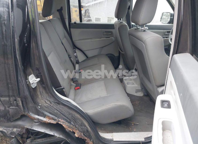 Photo 8 of 2008 Jeep Liberty SPORT (VIN 1J8GN28K28W106520)