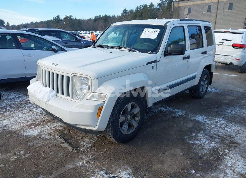 Photo 2 of 2008 Jeep Liberty SPORT (VIN 1J8GN28K28W221294)