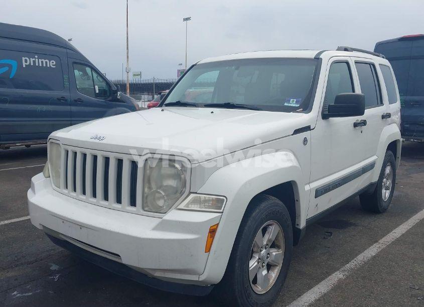 Photo 2 of 2009 Jeep Liberty SPORT (VIN 1J8GN28K29W541796)