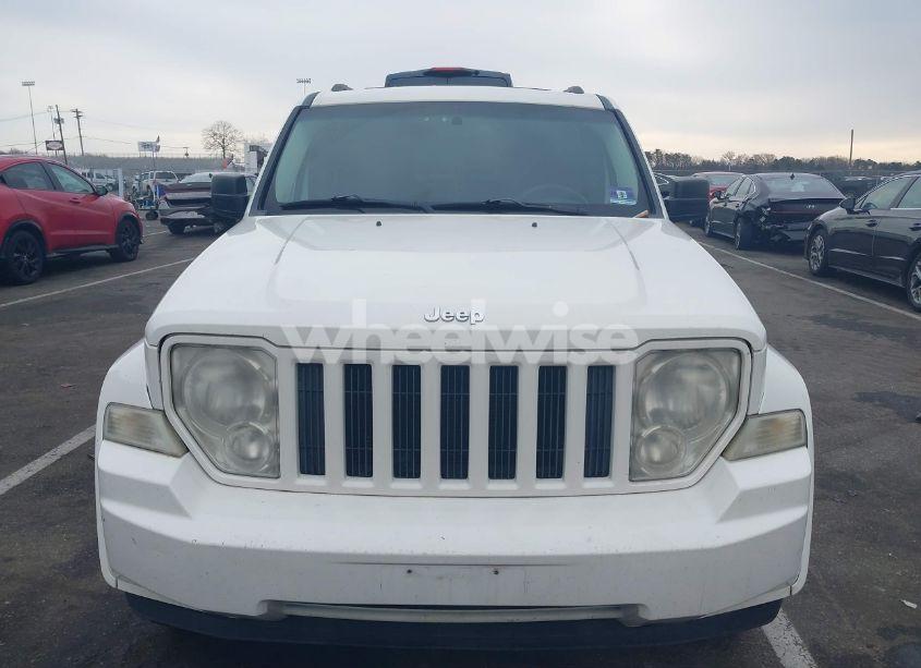 Photo 6 of 2009 Jeep Liberty SPORT (VIN 1J8GN28K29W541796)