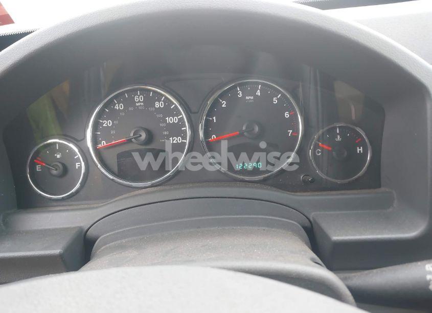 Photo 7 of 2008 Jeep Liberty SPORT (VIN 1J8GN28K38W197961)