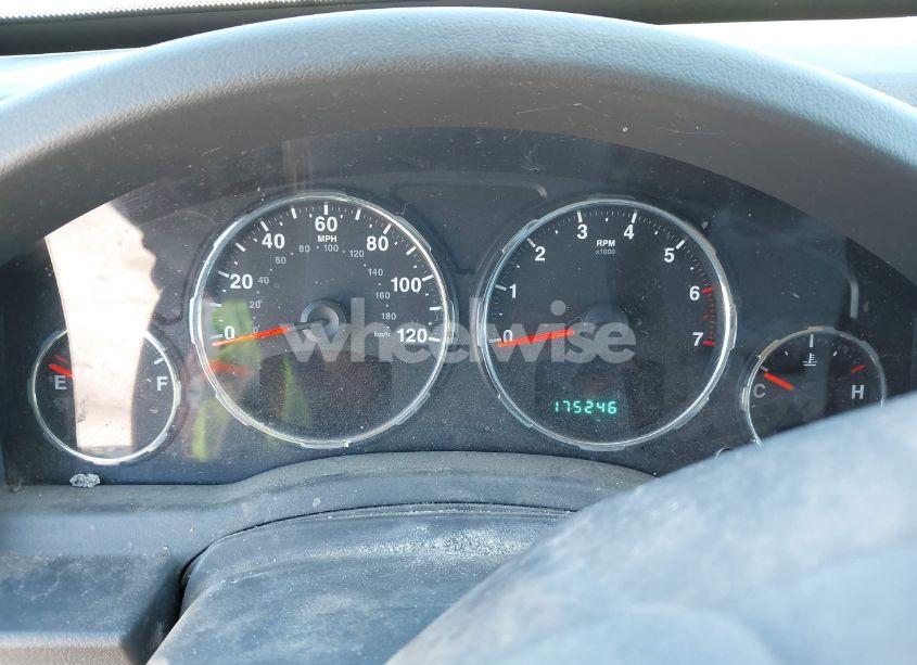 Photo 7 of 2008 Jeep Liberty SPORT (VIN 1J8GN28K38W277986)