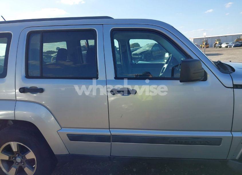 Photo 13 of 2008 Jeep Liberty SPORT (VIN 1J8GN28K48W132715)