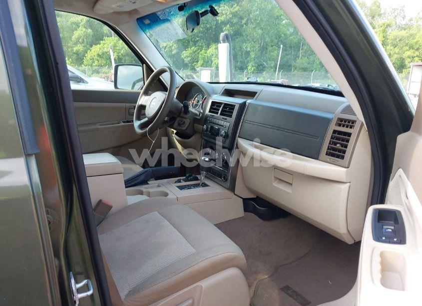 Photo 5 of 2008 Jeep Liberty SPORT (VIN 1J8GN28K48W266592)