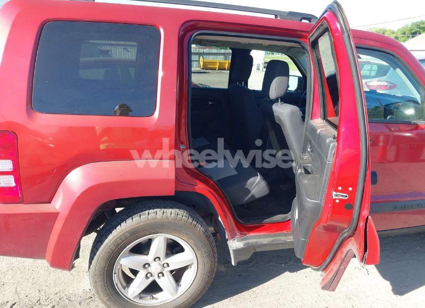 Photo 8 of 2009 Jeep Liberty SPORT (VIN 1J8GN28K49W543386)