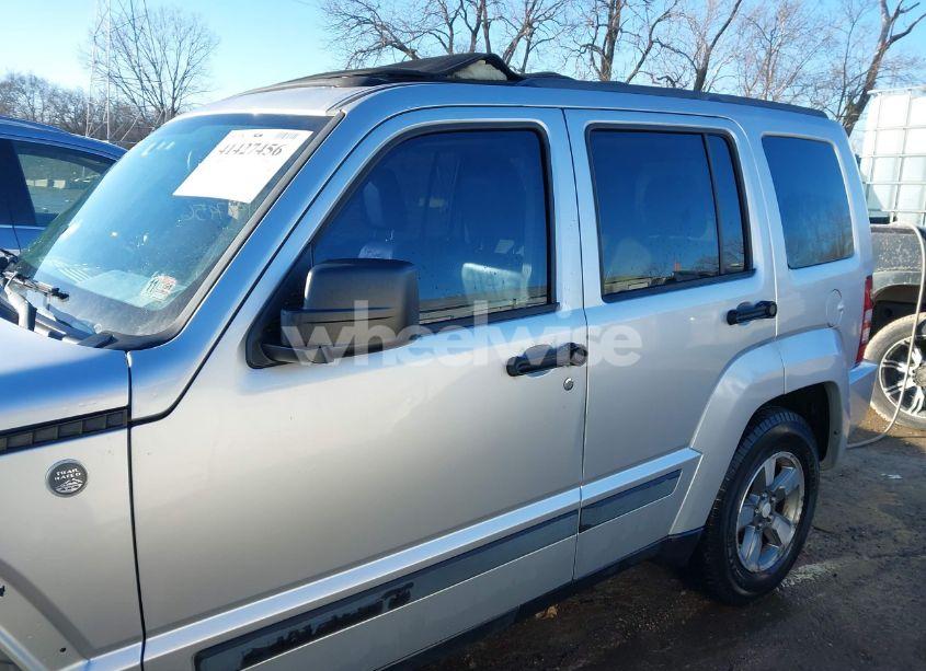 Photo 14 of 2008 Jeep Liberty SPORT (VIN 1J8GN28K58W210564)