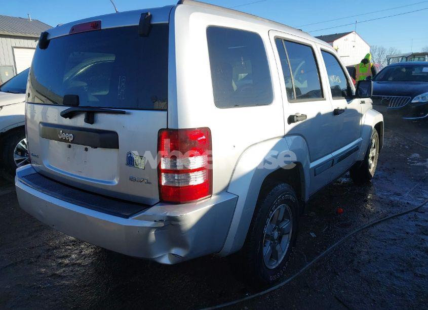 Photo 4 of 2008 Jeep Liberty SPORT (VIN 1J8GN28K58W210564)