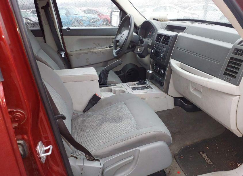 Photo 5 of 2008 Jeep Liberty SPORT (VIN 1J8GN28K58W233701)