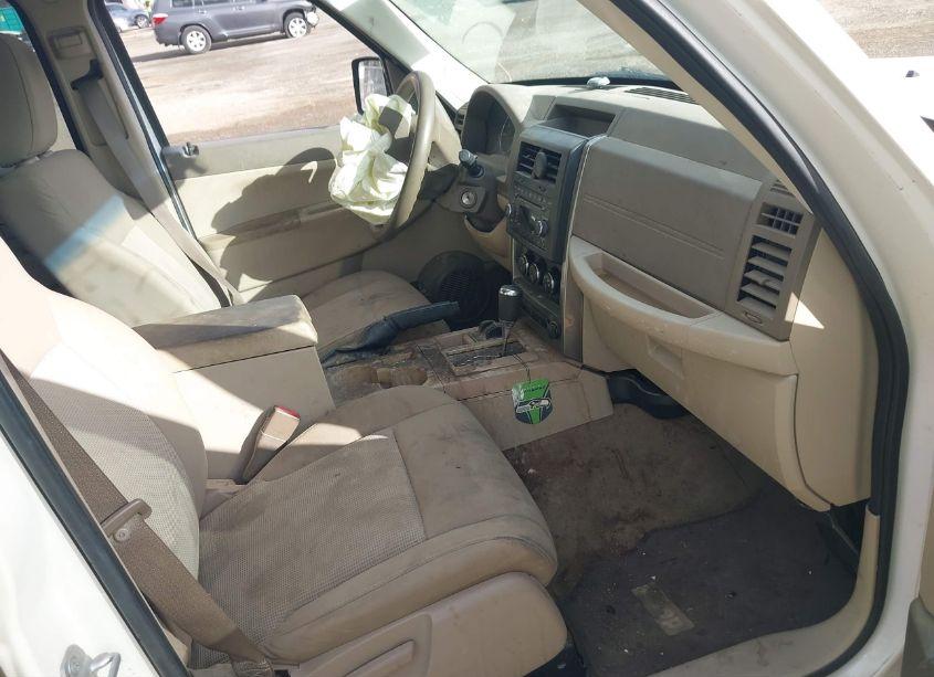 Photo 5 of 2008 Jeep Liberty SPORT (VIN 1J8GN28K68W193497)