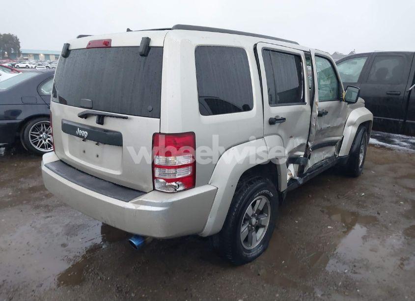 Photo 4 of 2008 Jeep Liberty SPORT (VIN 1J8GN28K68W201467)