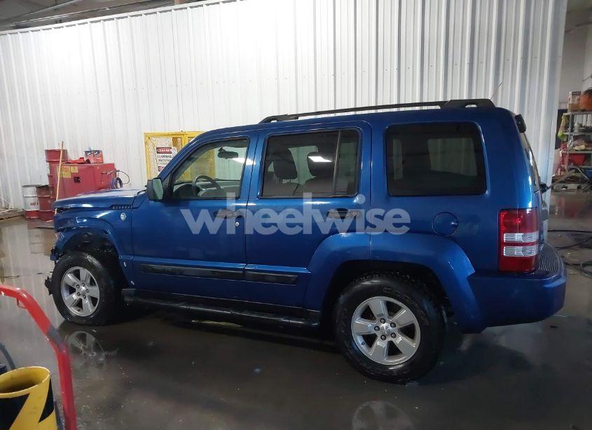 Photo 15 of 2009 Jeep Liberty SPORT (VIN 1J8GN28K69W554101)