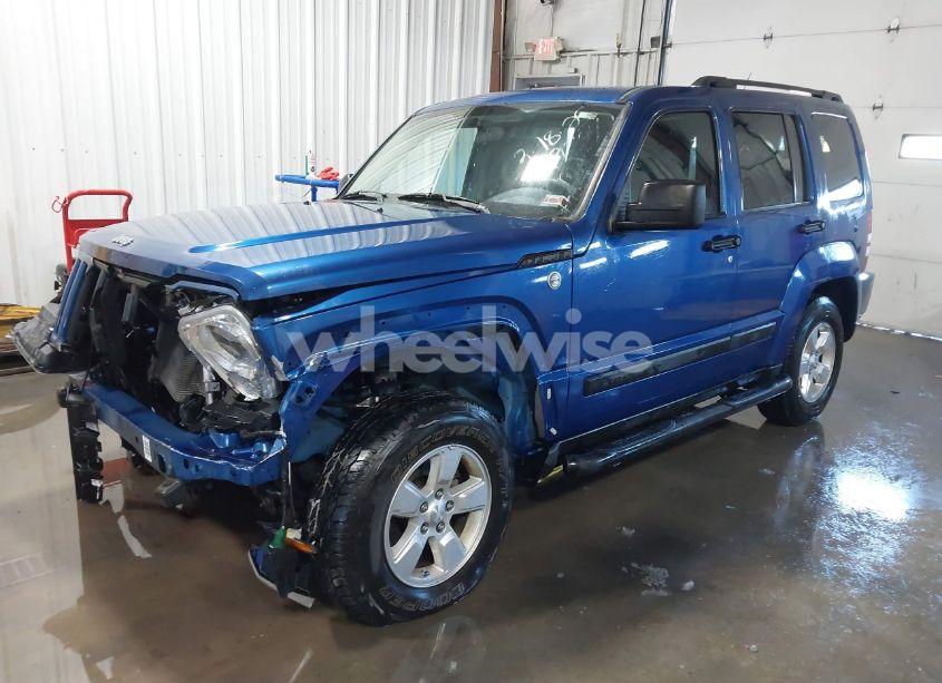 Photo 2 of 2009 Jeep Liberty SPORT (VIN 1J8GN28K69W554101)