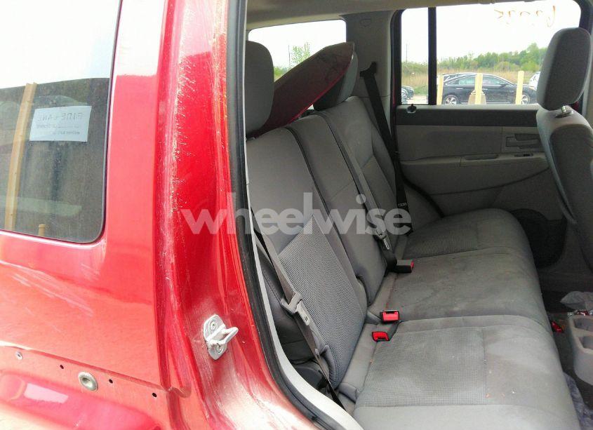 Photo 8 of 2008 Jeep Liberty SPORT (VIN 1J8GN28K78W235286)
