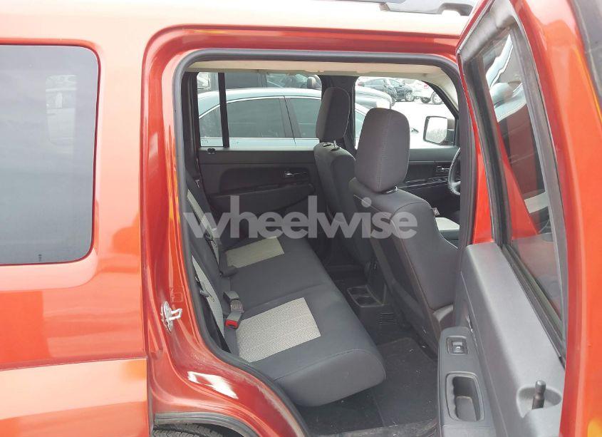 Photo 8 of 2009 Jeep Liberty SPORT (VIN 1J8GN28K79W531863)