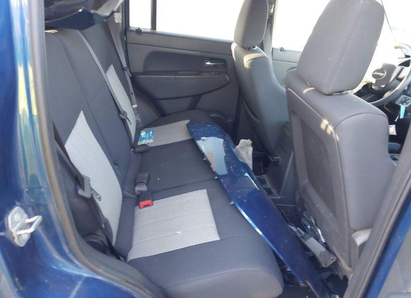 Photo 8 of 2009 Jeep Liberty SPORT (VIN 1J8GN28K79W552194)