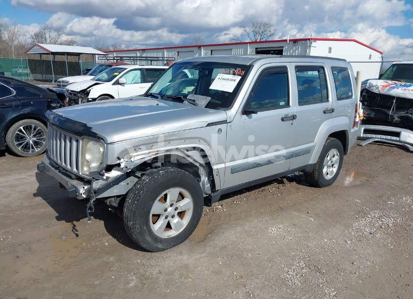 Photo 2 of 2009 Jeep Liberty SPORT (VIN 1J8GN28K89W509936)