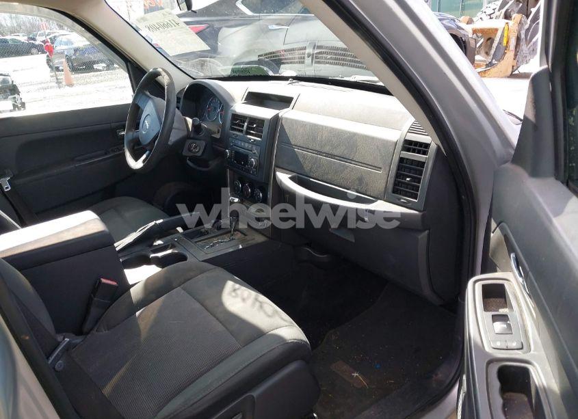 Photo 5 of 2009 Jeep Liberty SPORT (VIN 1J8GN28K89W509936)