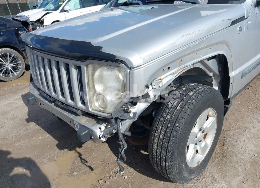 Photo 6 of 2009 Jeep Liberty SPORT (VIN 1J8GN28K89W509936)