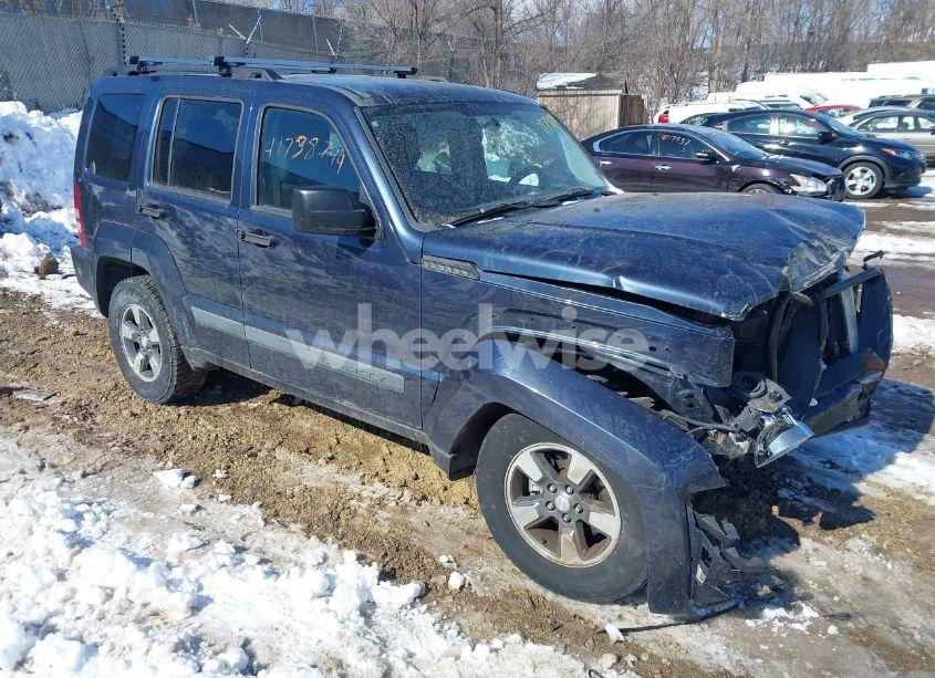 2008 Jeep Liberty SPORT (VIN 1J8GN28K98W131639) main photo