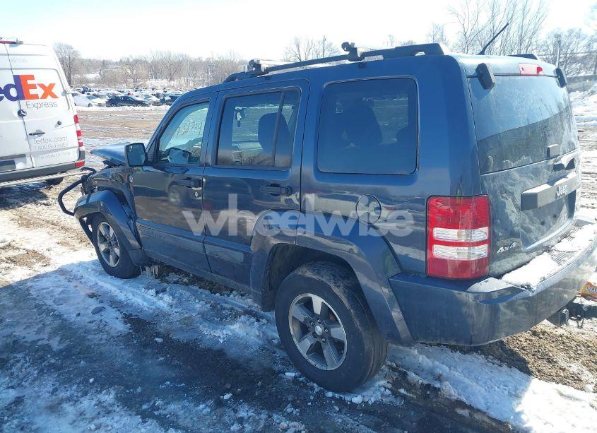 Photo 3 of 2008 Jeep Liberty SPORT (VIN 1J8GN28K98W131639)
