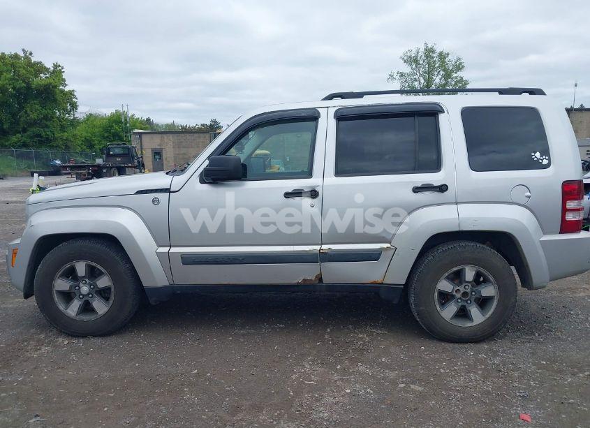 Photo 6 of 2008 Jeep Liberty SPORT (VIN 1J8GN28KX8W247173)