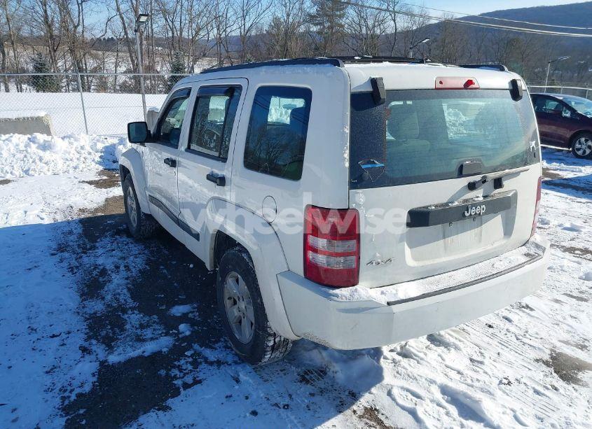 Photo 3 of 2009 Jeep Liberty SPORT (VIN 1J8GN28KX9W520582)