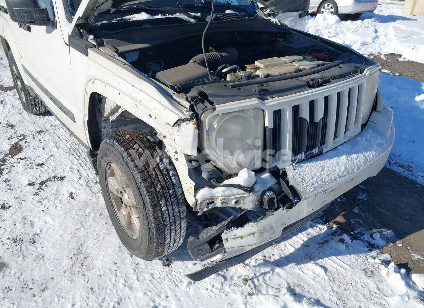 Photo 6 of 2009 Jeep Liberty SPORT (VIN 1J8GN28KX9W520582)