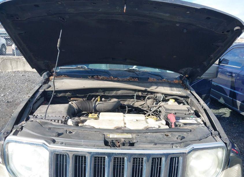 Photo 10 of 2008 Jeep Liberty LIMITED (VIN 1J8GN58K28W235147)