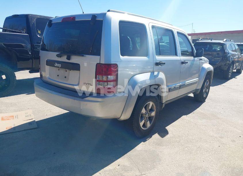 Photo 4 of 2008 Jeep Liberty SPORT (VIN 1J8GP28K08W212510)