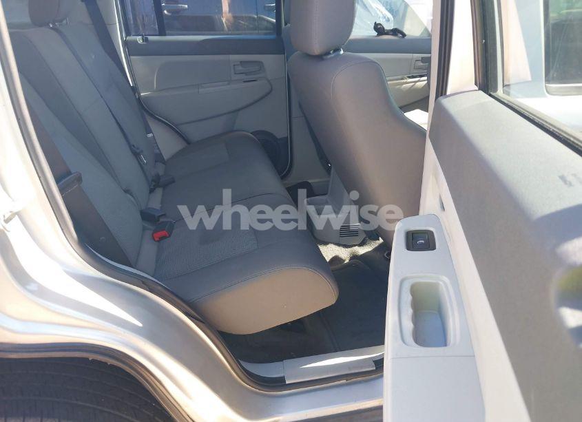 Photo 8 of 2008 Jeep Liberty SPORT (VIN 1J8GP28K08W212510)