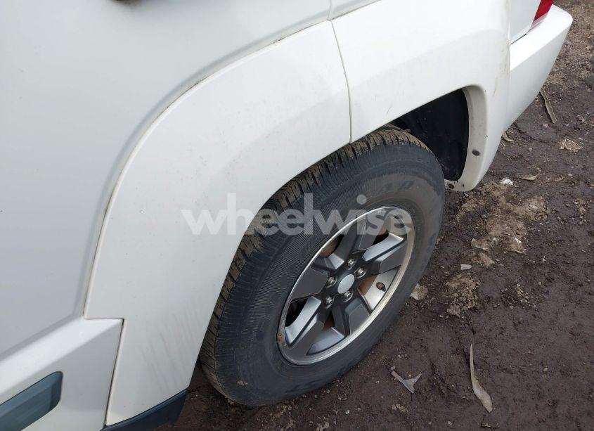 Photo 13 of 2008 Jeep Liberty SPORT (VIN 1J8GP28K38W235019)