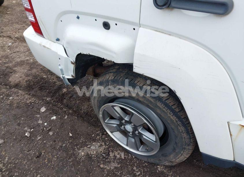 Photo 17 of 2008 Jeep Liberty SPORT (VIN 1J8GP28K38W235019)