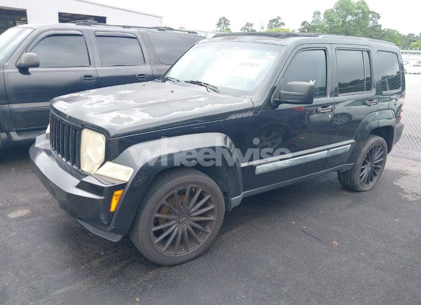 Photo 2 of 2008 Jeep Liberty SPORT (VIN 1J8GP28K38W284933)