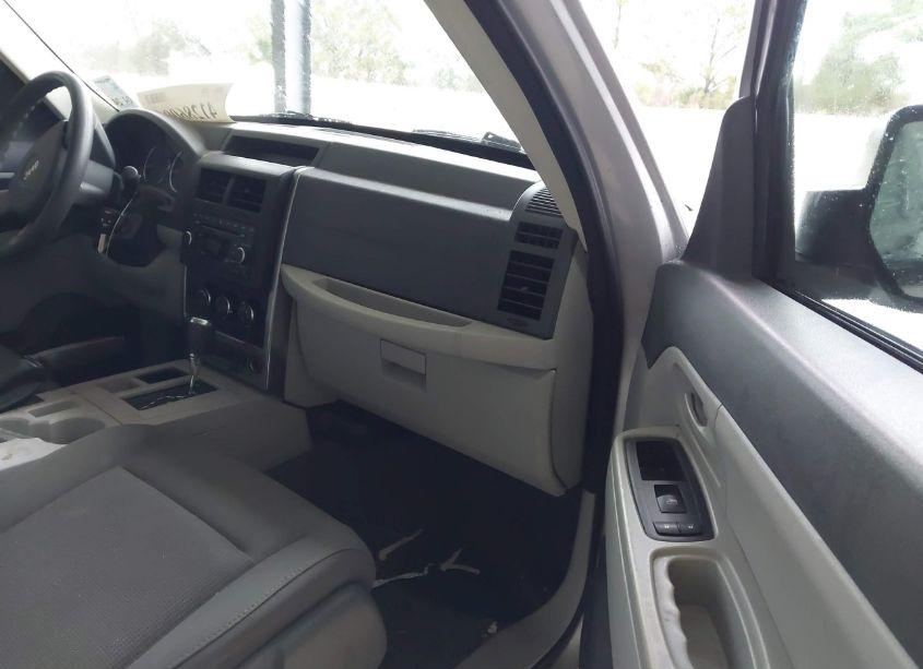 Photo 5 of 2008 Jeep Liberty SPORT (VIN 1J8GP28K58W182663)