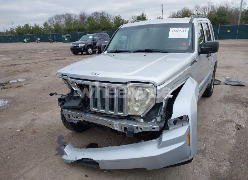 Photo 2 of 2008 Jeep Liberty SPORT (VIN 1J8GP28K98W134342)