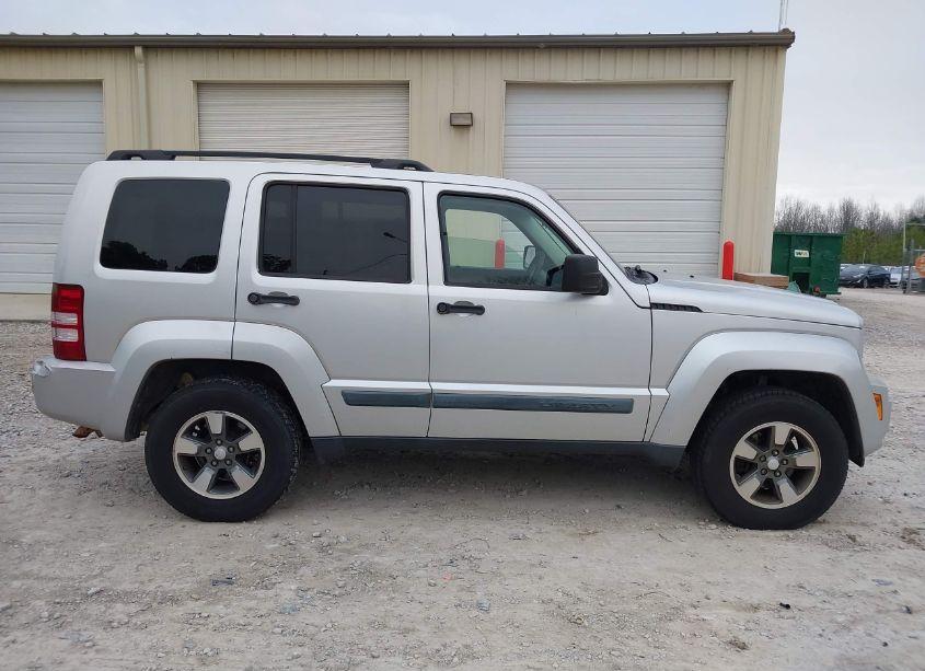 Photo 13 of 2009 Jeep Liberty SPORT (VIN 1J8GP28KX9W500729)