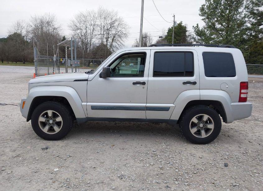 Photo 14 of 2009 Jeep Liberty SPORT (VIN 1J8GP28KX9W500729)