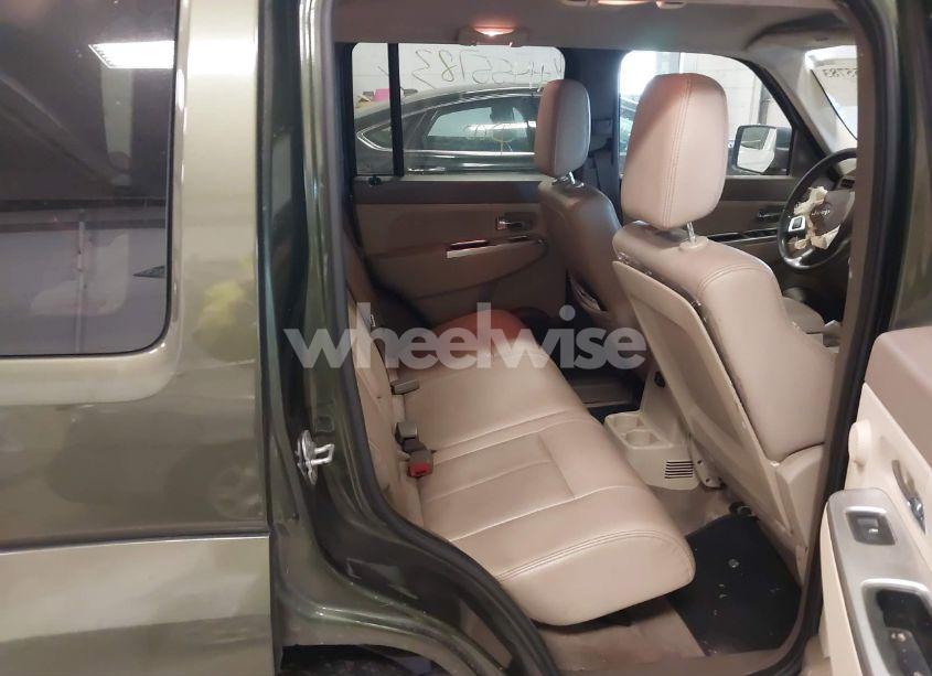 Photo 8 of 2009 Jeep Liberty LIMITED EDITION (VIN 1J8GP58K89W527879)