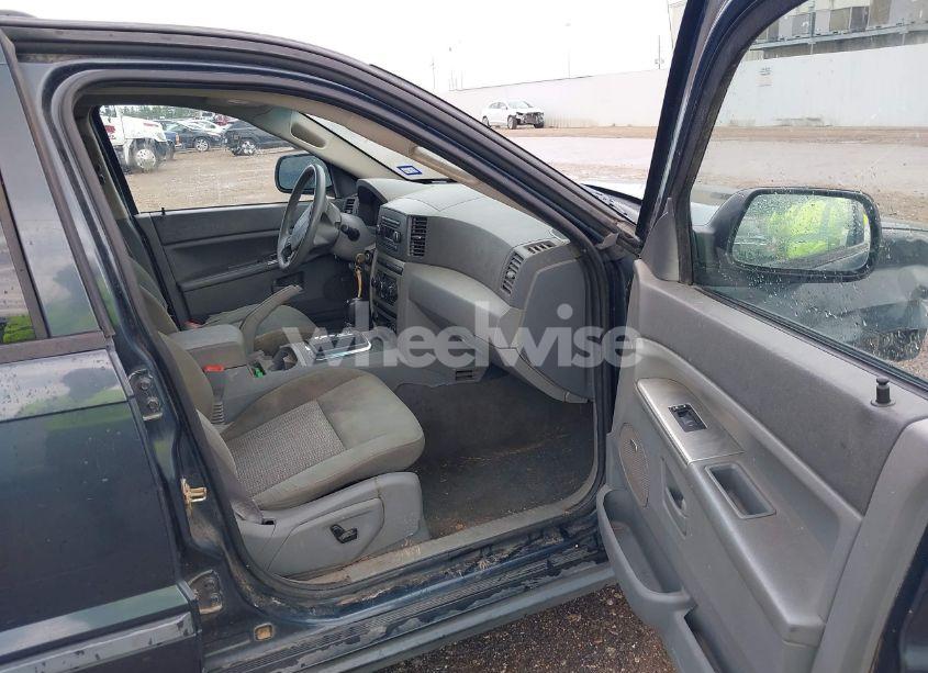 Photo 5 of 2007 Jeep Grand CHEROKEE LAREDO (VIN 1J8GR48K07C604988)
